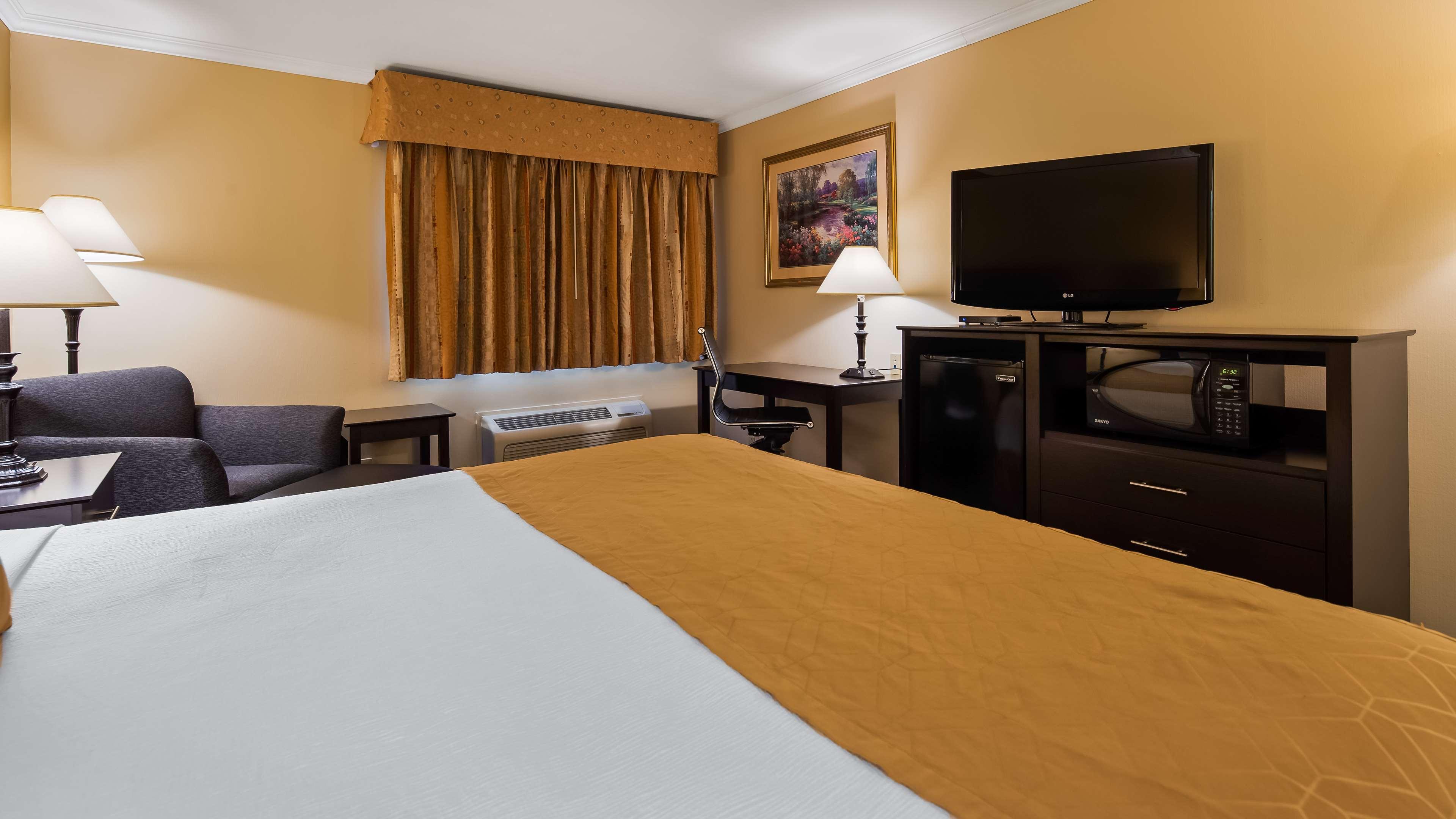 Best Western Inn & Suites Ontario Exteriör bild