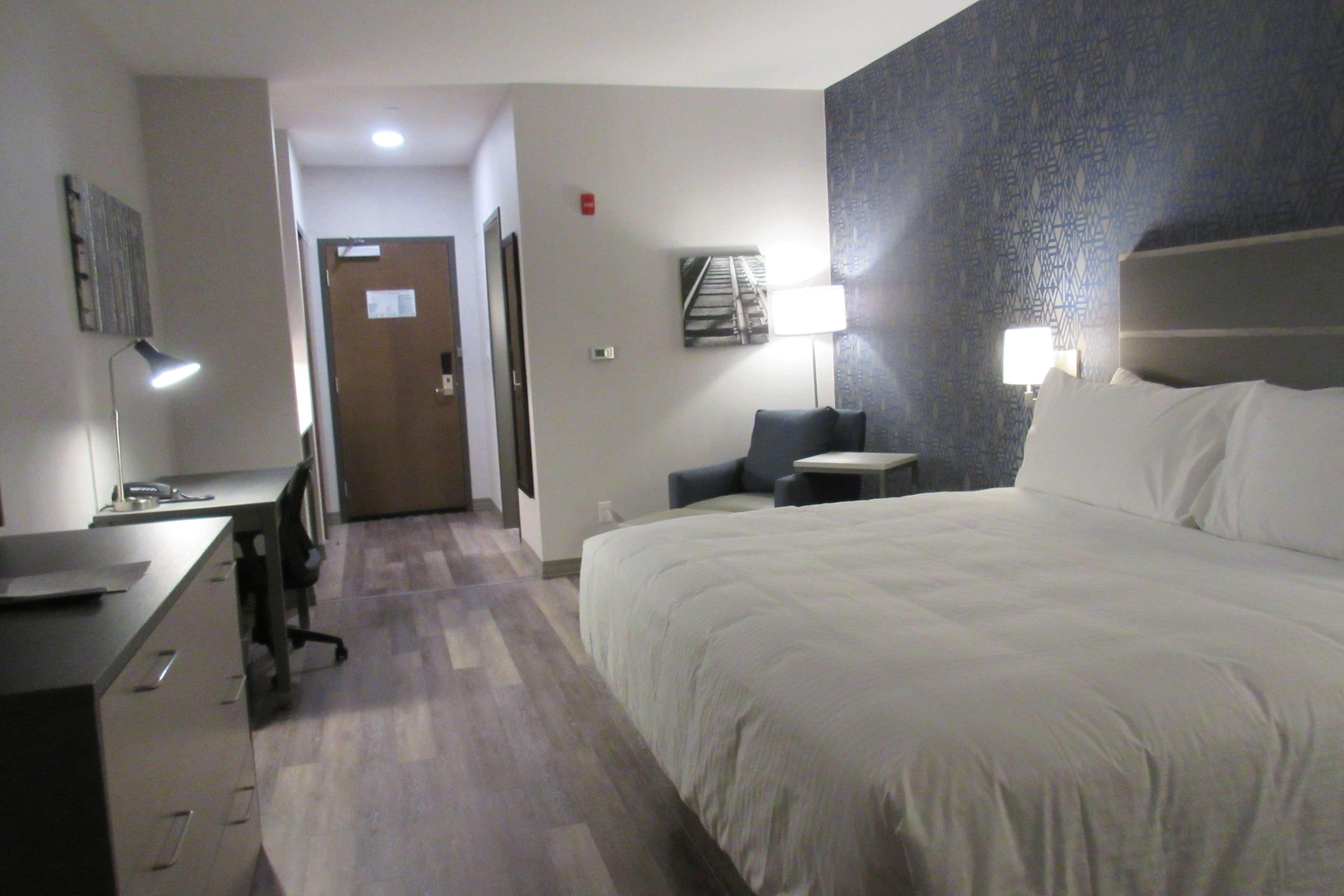 Best Western Inn & Suites Ontario Exteriör bild