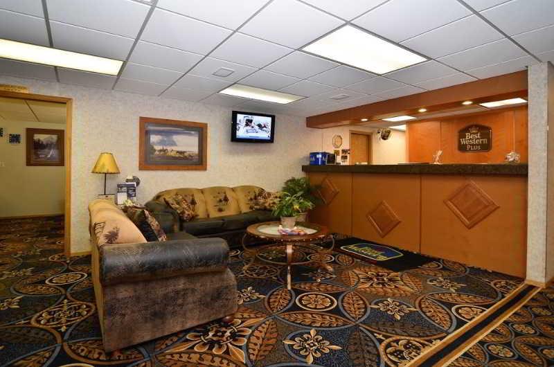 Best Western Inn & Suites Ontario Inreriör bild